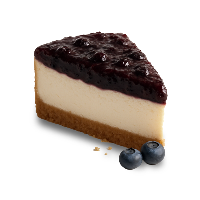 Kuchen bei Savos Ein Stück Kuchen mit Beeren.